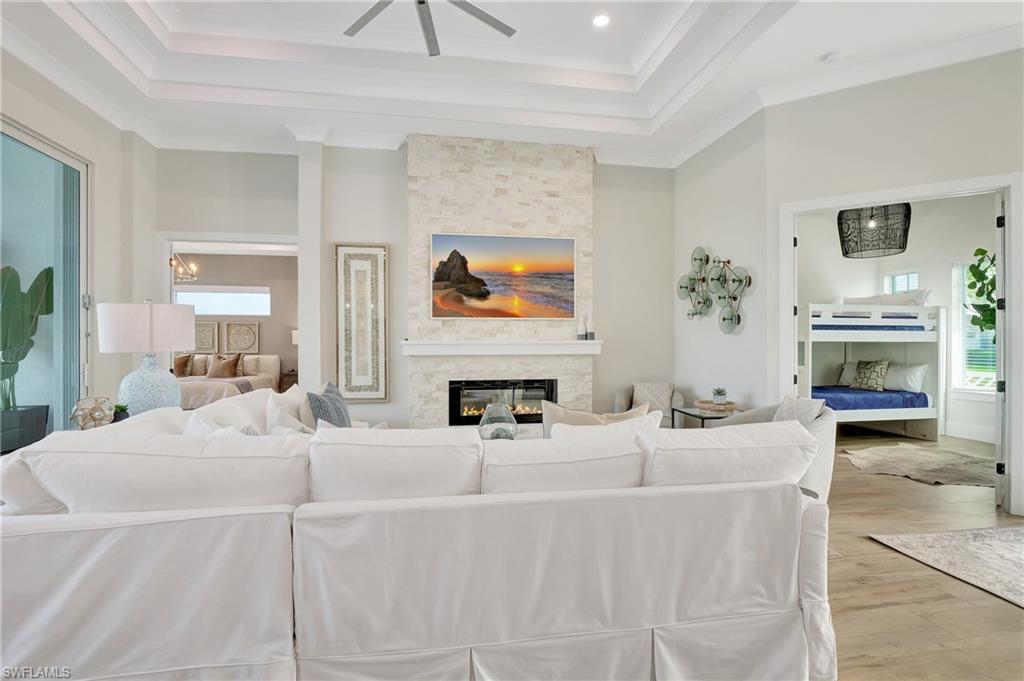 MARCO ISLAND - Residential