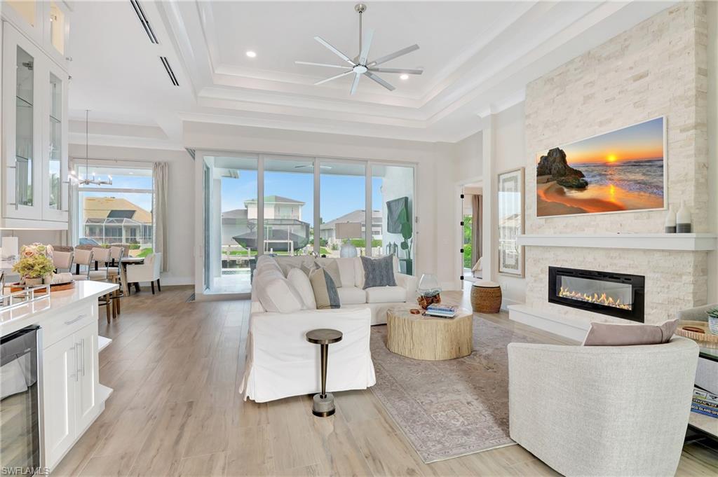 MARCO ISLAND - Residential