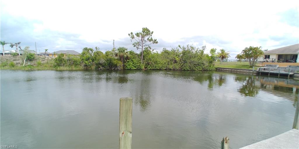 CAPE CORAL - Land