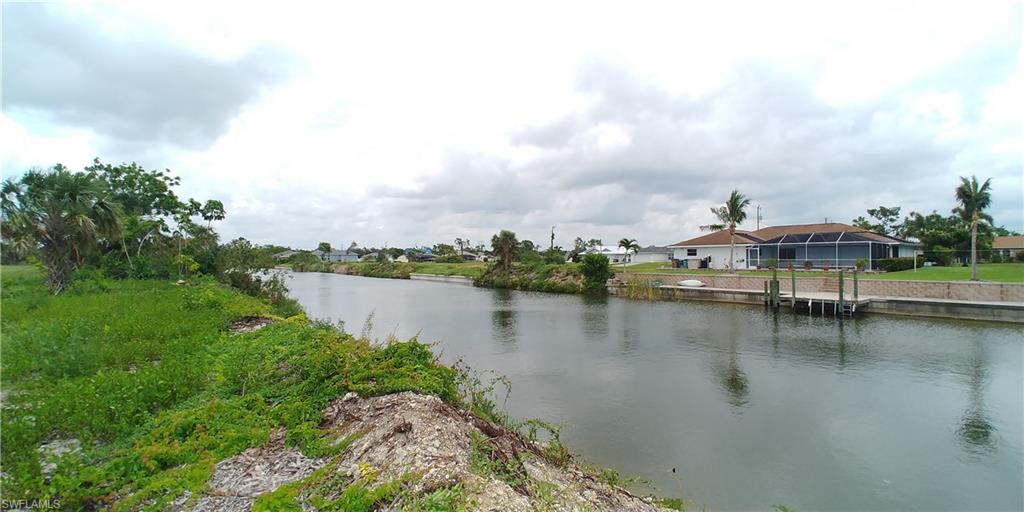 CAPE CORAL - Land