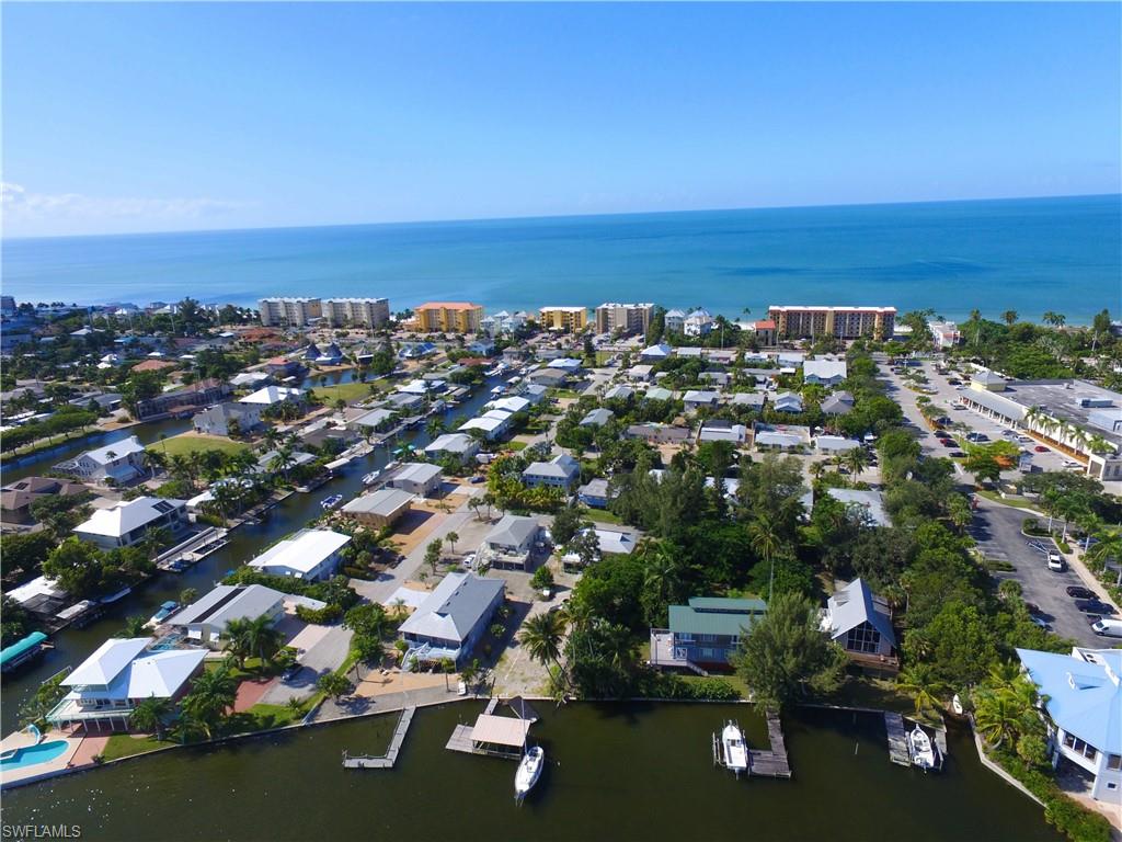 HOLIDAY SHORES - Residential