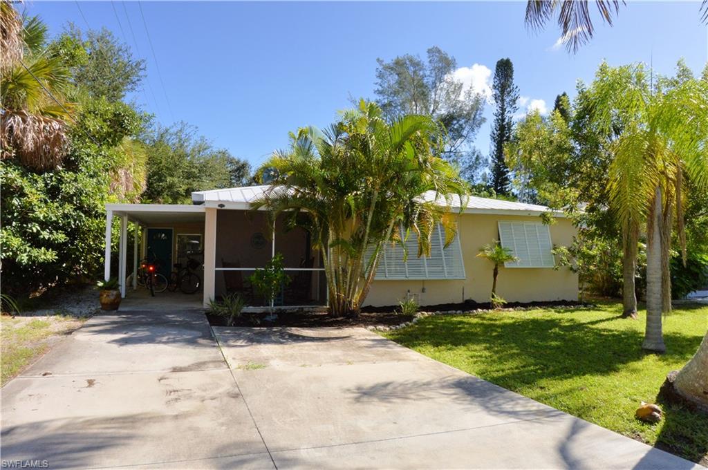 HOLIDAY SHORES - Residential