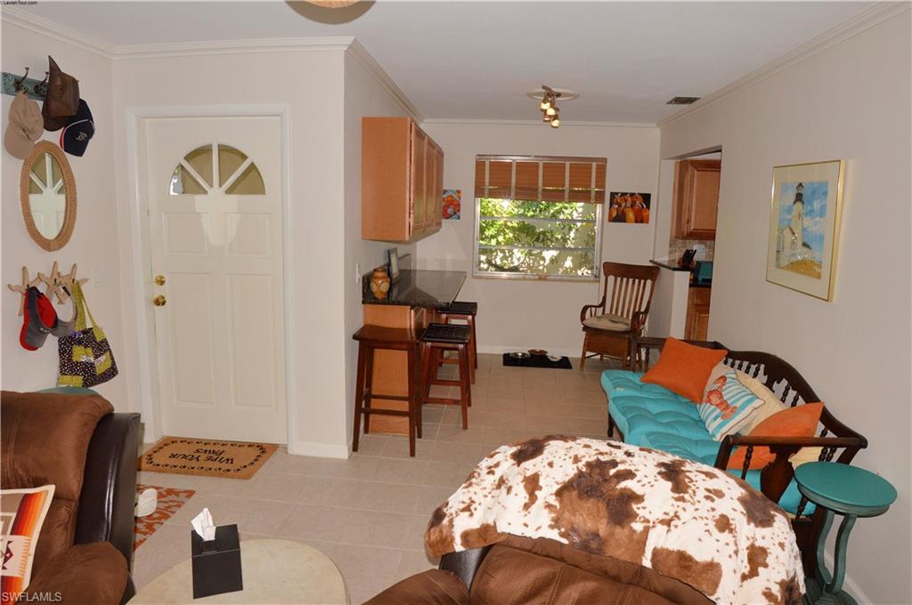 HOLIDAY SHORES - Residential