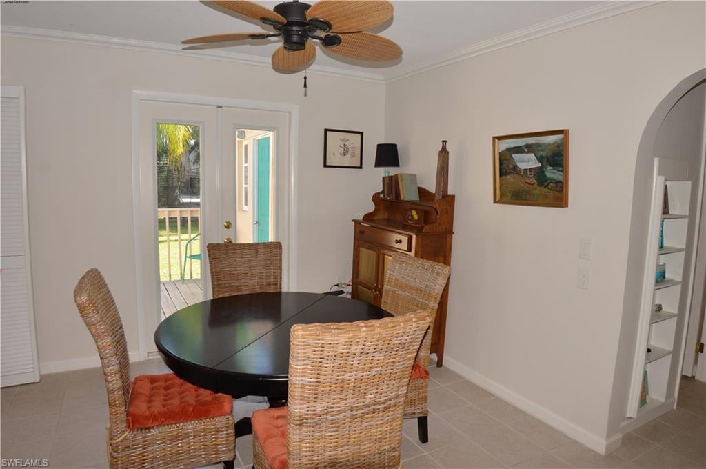 HOLIDAY SHORES - Residential