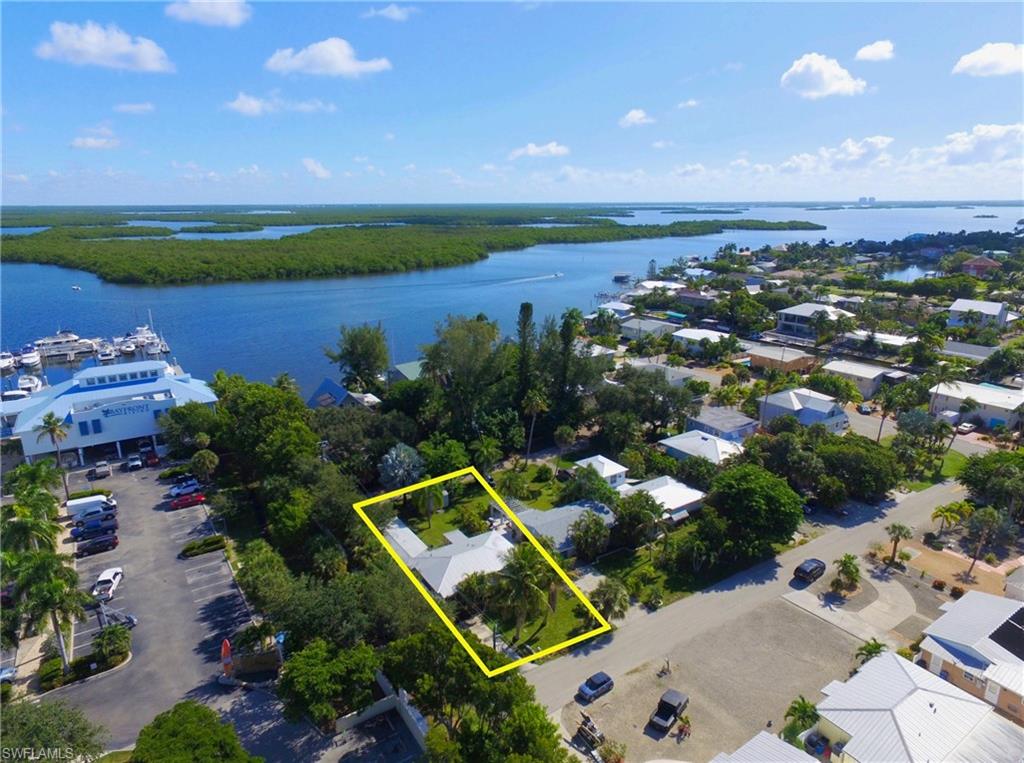 HOLIDAY SHORES - Residential