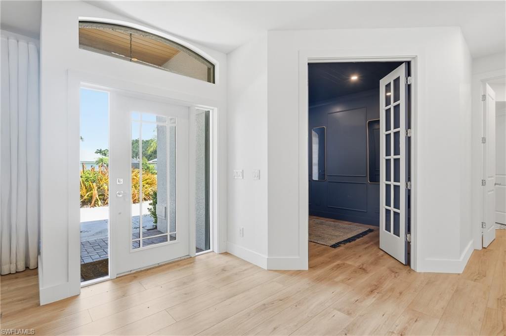 SPANISH WELLS - Residential