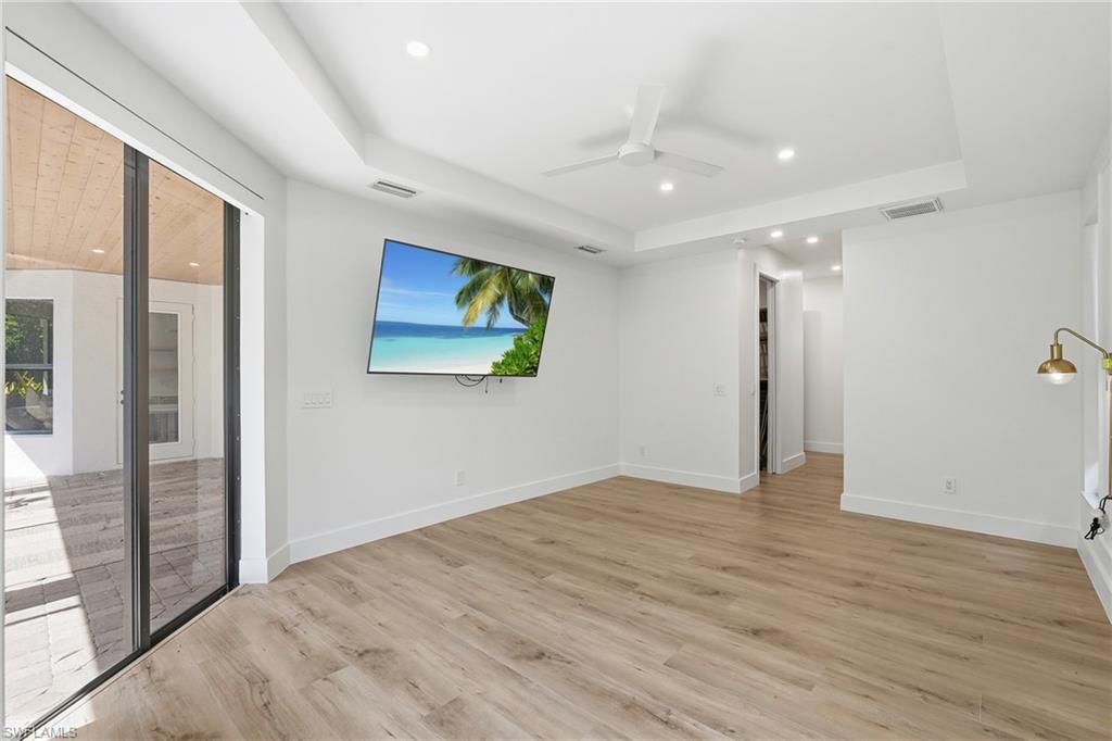SPANISH WELLS - Residential