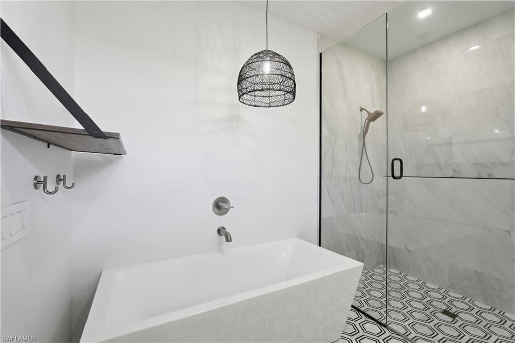 SPANISH WELLS - Residential