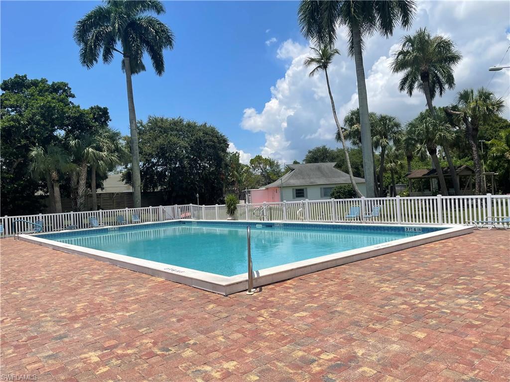 TROPIC TERRACE - Residential