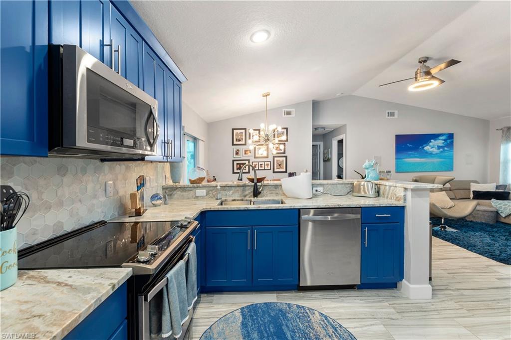 CALOOSA TRACE - Residential