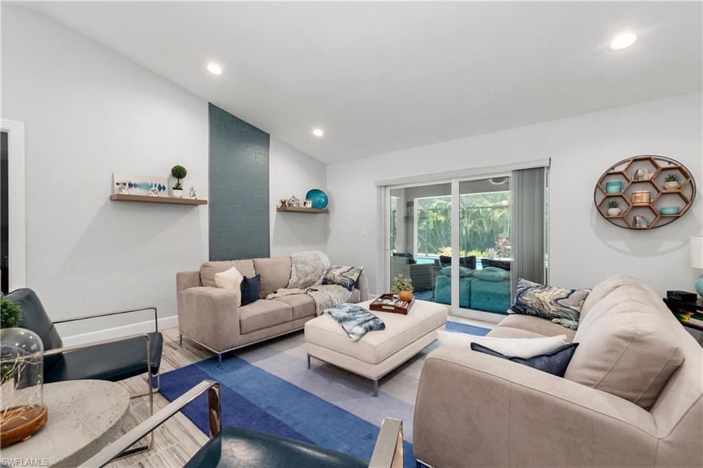 CALOOSA TRACE - Residential