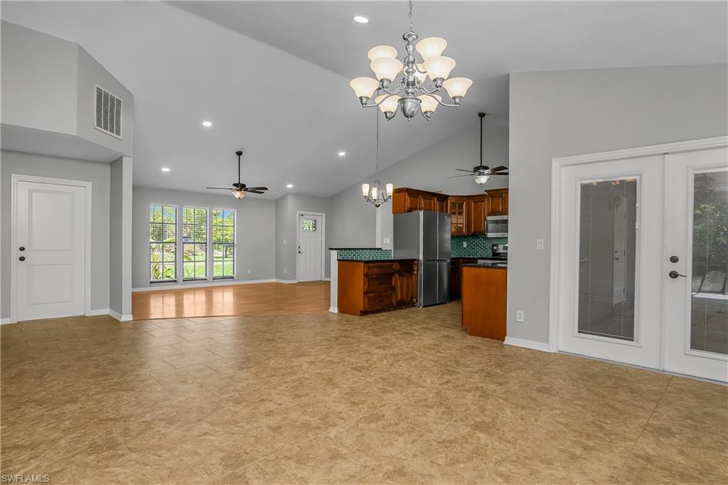 GOLDEN GATE ESTATES - Residential
