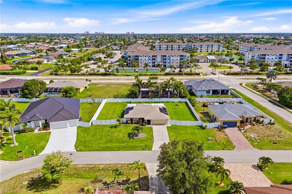 CAPE CORAL - Residential