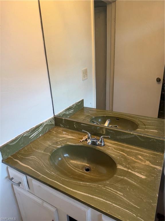GOLDEN GATE CITY - Residential Lease