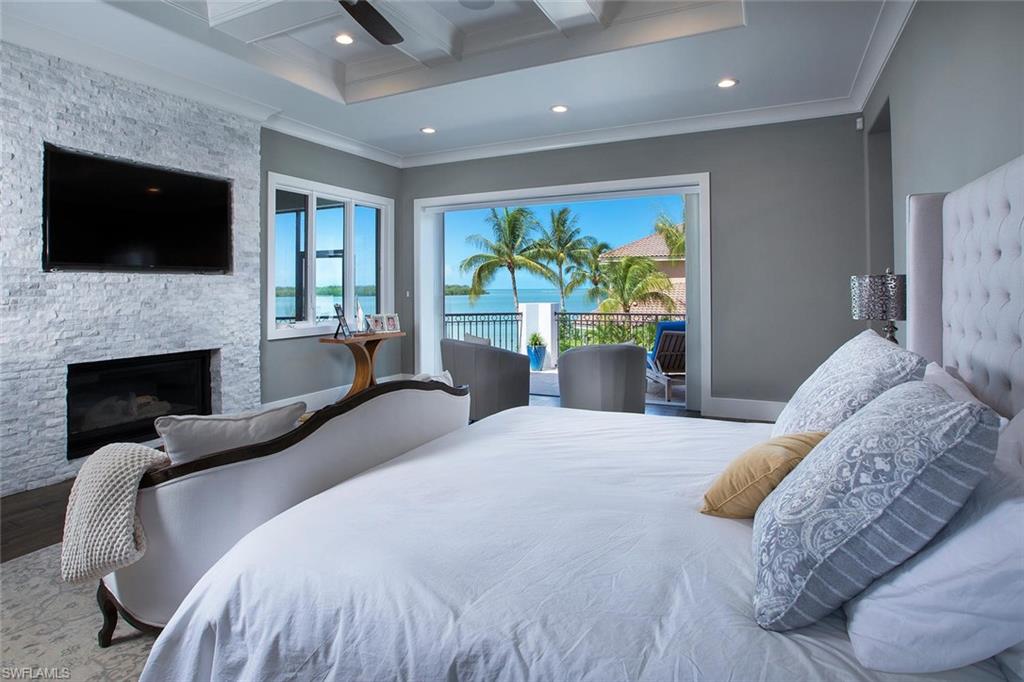 MARCO BEACH - Residential