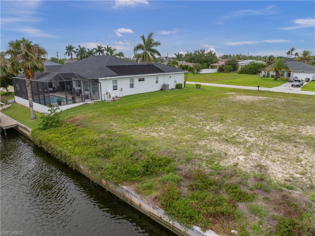 CAPE CORAL - Land