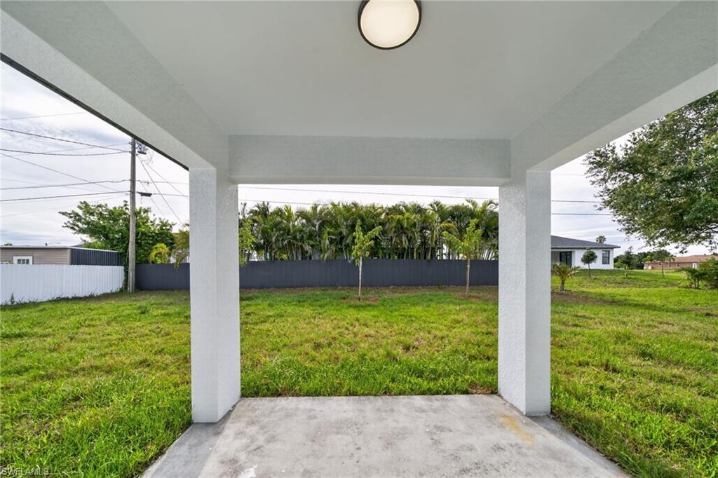 CAPE CORAL - Residential