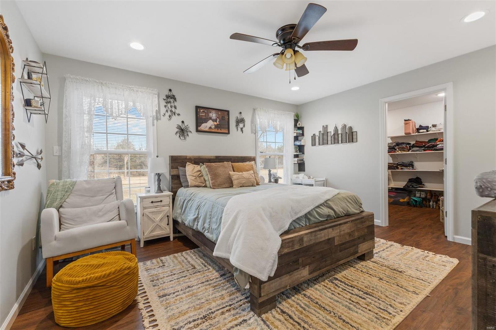 COUNTRY LANE PLACE - Residential