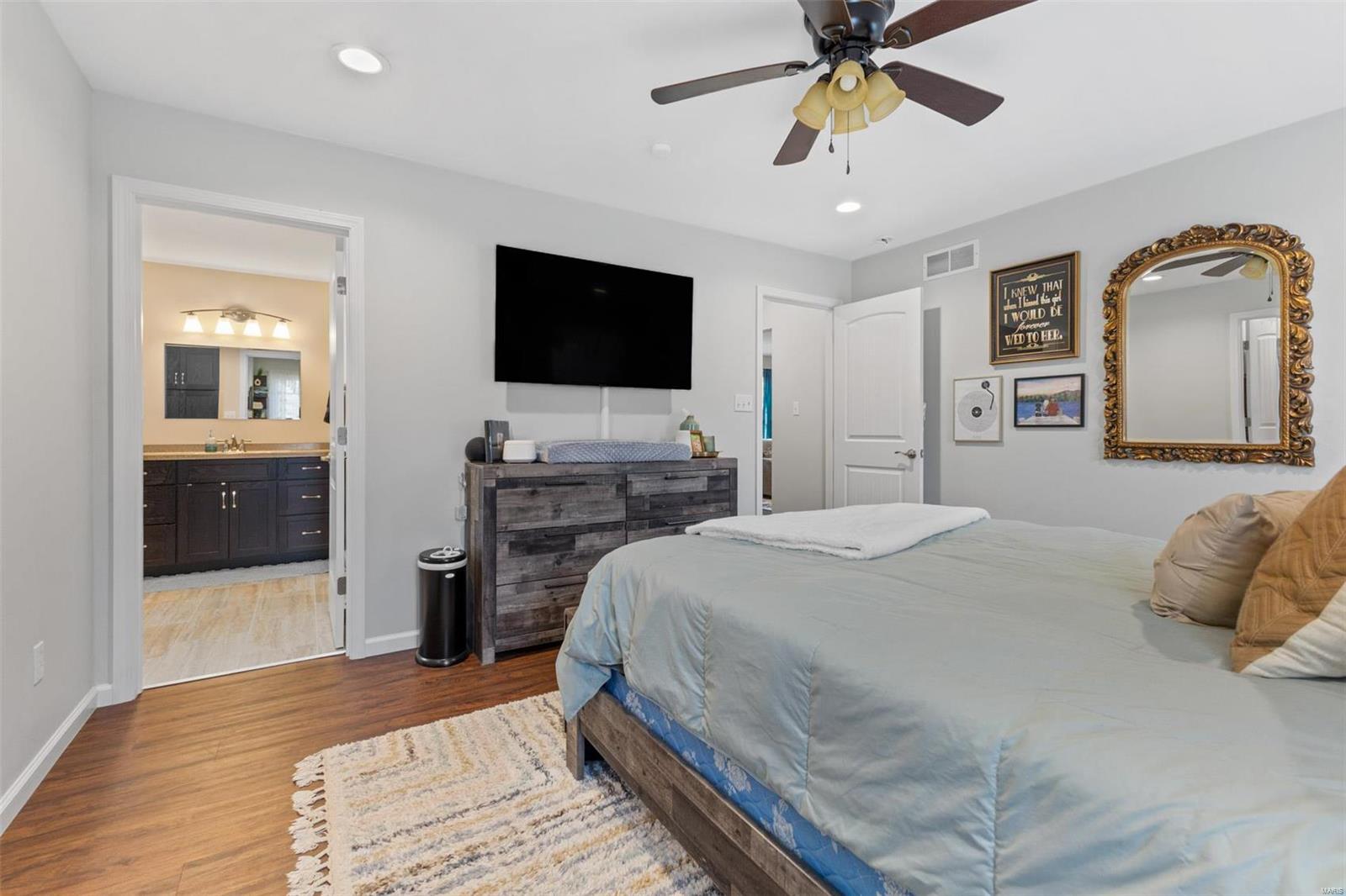 COUNTRY LANE PLACE - Residential