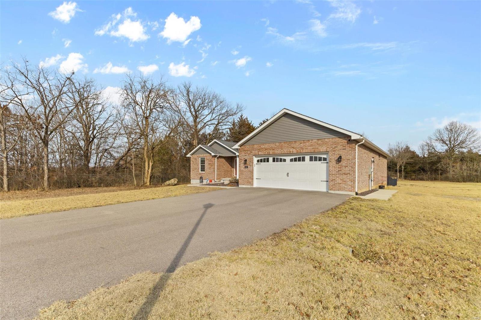 COUNTRY LANE PLACE - Residential