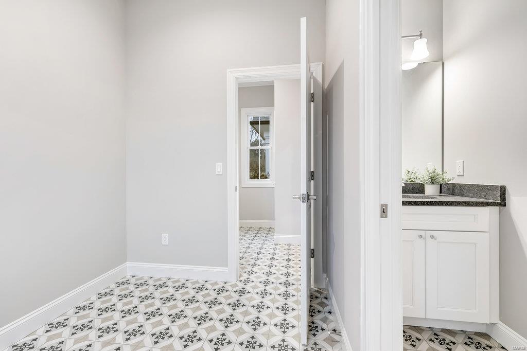 Ladue - Residential