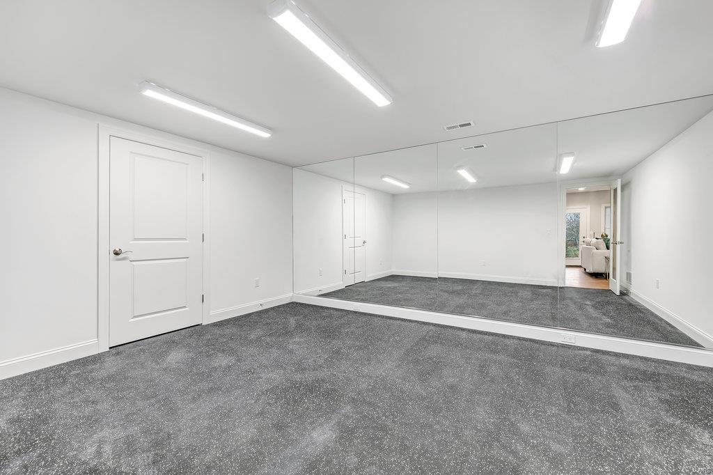 Ladue - Residential