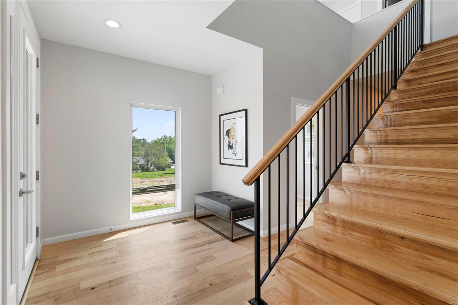 Santino Court - Residential