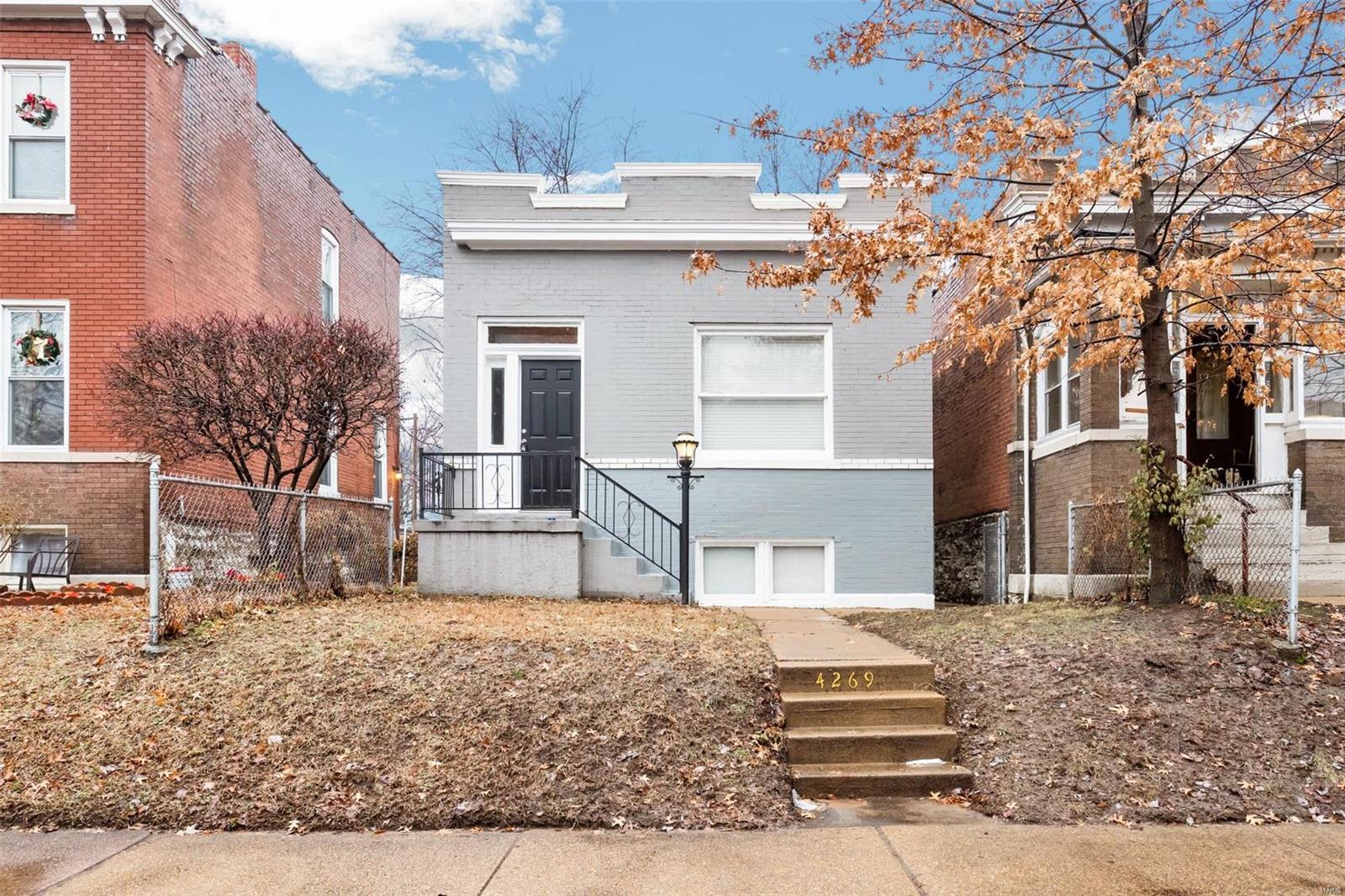 Urban living at it's finest.  Updated, large one bedroom, ample storage and living space, huge bonus closet with potential for office or additional living space, gleaming hardwood floors, fully remodeled kitchen and bath with clean basement for extra storage and potential to refinish for additional living space, fenced lot.
All of this within walking distance to Tower Grove Park, tons of restaurants, coffee shops, and local markets.  Would also make a great investment for rental and vacation rental potential.

***MULTIPLE OFFERS, SELLER CALLING FOR HIGHEST AND BEST BY 2/14/19 9PM***
