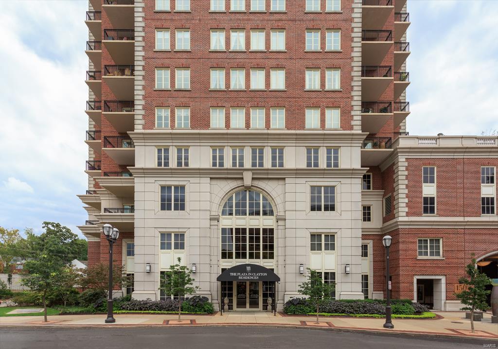 Opportunity to capture exceptional value at The Plaza in Clayton....exclusive 1/3 floor South East residence with over 3,600 sqft of open living space and exquisite Arch & treetop views from the 21st floor. The gracious floor plan, featuring 3 bedrooms + 3.5 bathrooms, open kitchen, expansive family room + private office is designed w/every feature you desire! Private master wing separate from the 2 additional guest bedrooms, all w/private baths, elegant office off the master, master bath fit for a King & Queen with his & her vanities, closets & free standing tub w/fireplace. The bright & open custom kitchen features walls of south facing windows, custom cabinetry, breakfast bar & gorgeous Viking cooktop. The formal living room commands attention with a built-in fireplace, stunning custom gold illuminated ceilings & arch views. Additional features; formal dining room w/gorgeous beamed ceilings, custom wine tasting room & wine cellar. Don't miss out on the best value at The Plaza! Location: Upper Level
