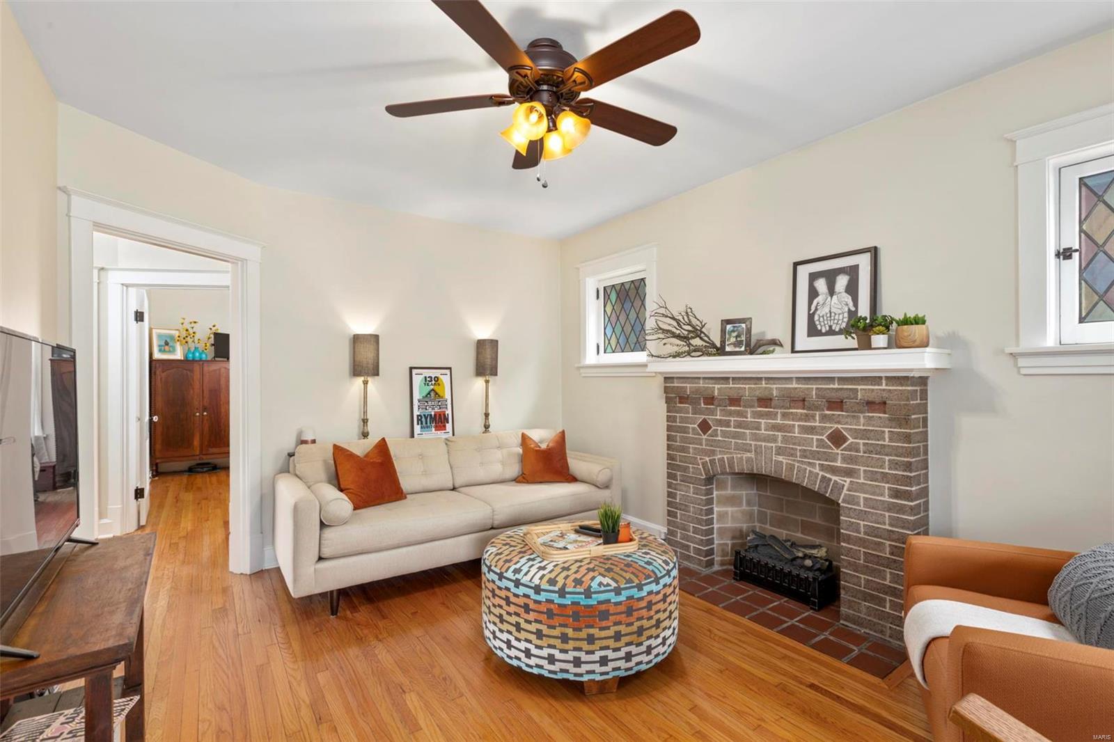 Lynna - Residential