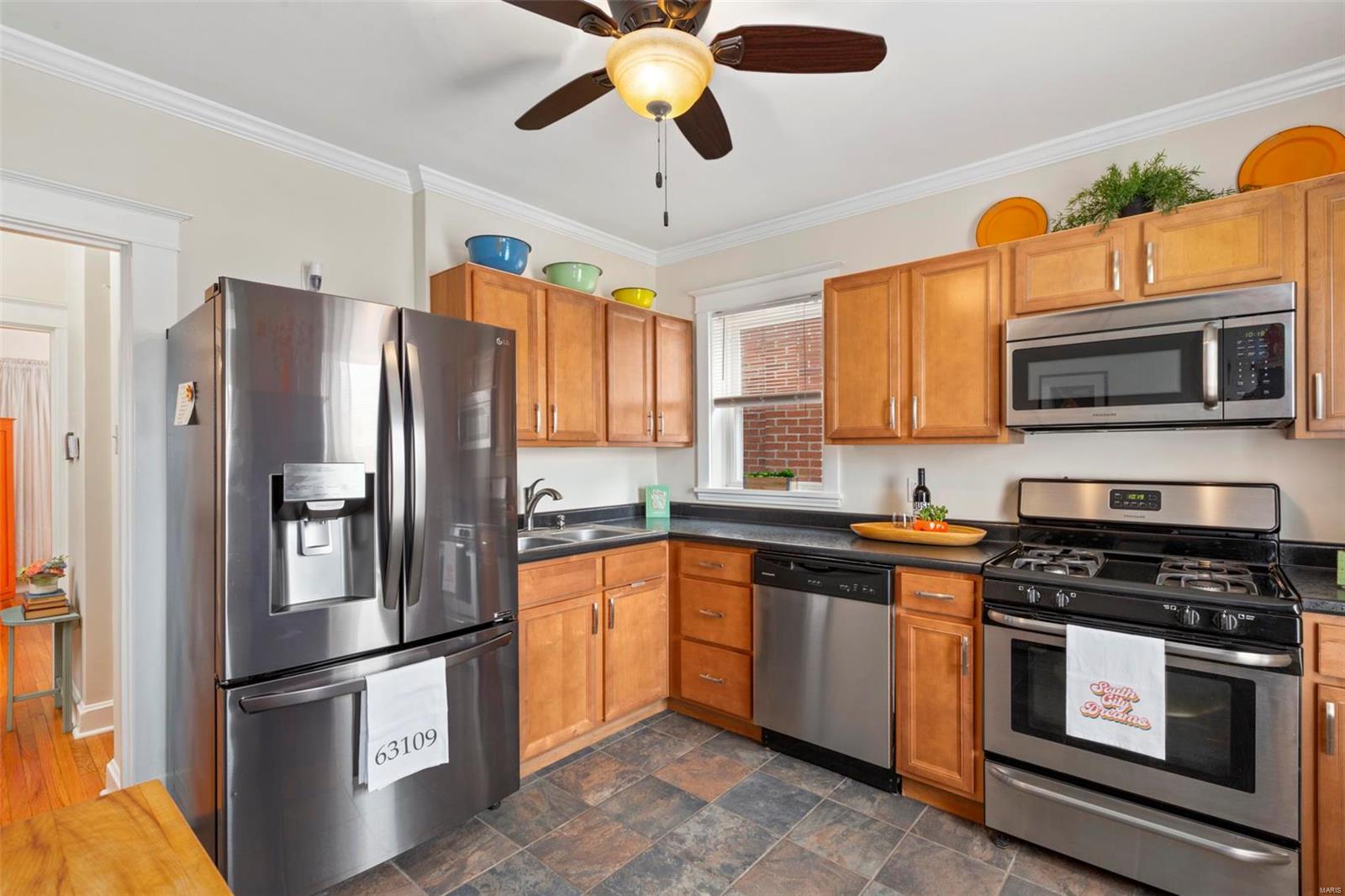 Lynna - Residential