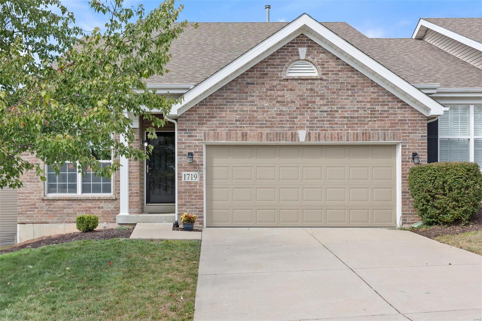 Est 2010 - Spacious 3 bedroom villa in Rockwood school district. This lovely villa offers a main floor primary ensuite w/ 2 spacious bedrooms on the 2nd floor. First floor has a living room / dining room entertaining space plus the kitchen has enough space for a large table. If your inner foodie is looking for more space, you could easily design a large island as well. Gas grill is out on the back deck. There is a half bath for guest plus main floor laundry room to round out the main level. Upstairs you have an entertaining space or home office space in the loft. There is a shared full bathroom between the 2 bedrooms. The basement is a walkout; has a large egress window & plumbed for another bathroom so bring your ideas to finish all this space. Great villa living where you have some space for entertaining or your pup but not responsible for mowing when its 100 degrees. Great location off Hwy 141 & quick to Hwy 44. Enjoy the great outdoors at near by parks.