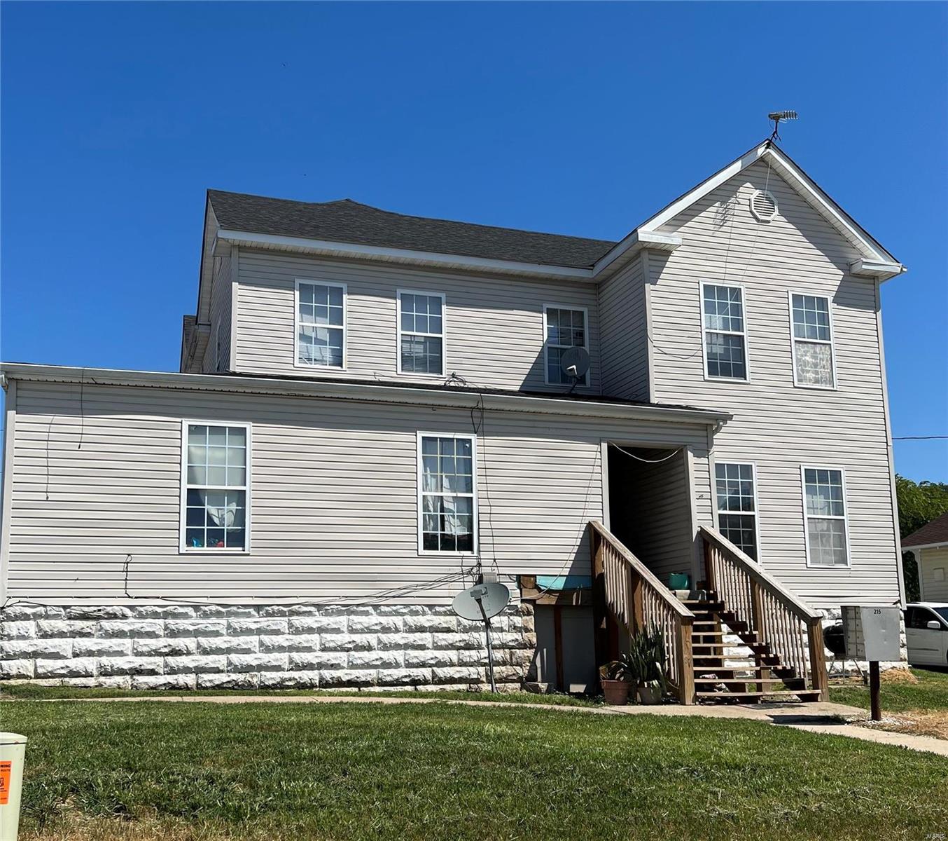 1 bedroom/1 bath, 2nd floor apartment for rent in Troy. Kitchen comes with refrigerator & stove. New Luxury Vinyl Plank flooring throughout. Tenant is responsible for all utilities except trash and lawn care. Minimum 12 month lease. No pets. Application fee is $50, application will not be processed until payment is submitted and includes background check, income verification, landlord history, and credit check.
