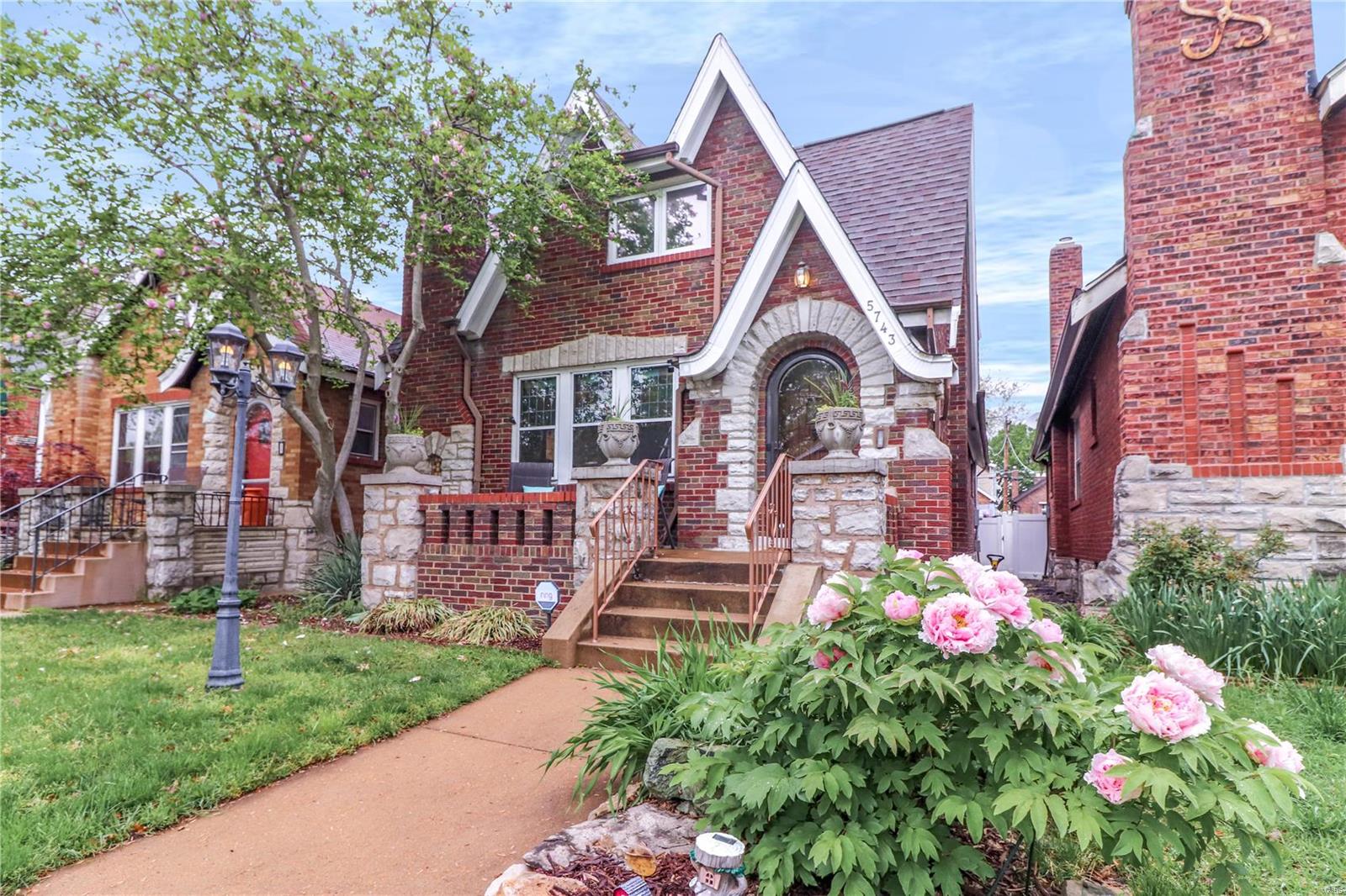 With three levels of fully finished living space & updates to major systems (electric, plumbing, HVAC), this beautifully renovated Southampton home is guaranteed to impress! Original hardwood flooring throughout main level. Completely renovated kitchen featuring custom cabinetry w/ soft close drawers, stainless steel appliances, center island & granite countertops. The upper level is accessible through the main hallway & offers an impressive bathroom which features marble flooring, walk-in shower w/ custom fixtures, double vanity w/ granite top, a new skylight & more! Additional upper level features include: wood flooring, laundry room w/ gas dryer hook-up, a dual mini-split heating/cooling system, built in master bedroom dresser & a free-standing clawfoot soaking tub. The walk-out, lower level adds 600+ sq ft of living space & is equipped with new carpeting & plenty of storage space. Additional features include: gas fireplace, 2-car garage, covered deck & much more!