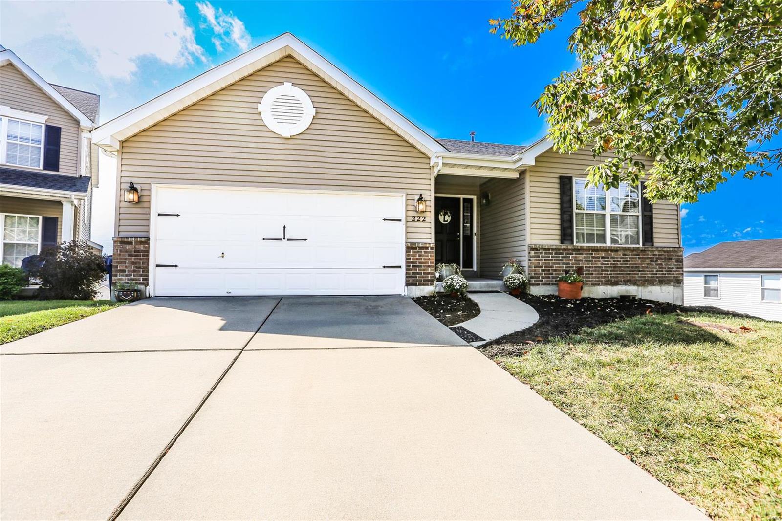 This is your dream ranch-style home in the heart of Eureka! This 3 BR, 3 full BA home is a true gem offering the perfect blend of modern comfort & timeless charm. As you step inside, you'll immediately be drawn to the beautiful wall of windows in the LR, immersing the entire space in natural light. The open floor plan creates an inviting atmosphere, perfect for entertaining. Just off the kitchen is a new composite deck-2022, where you'll be greeted by breathtaking views. The ideal spot to unwind & watch the sunset, enjoy a morning coffee, or host barbecues! The MBed is a sanctuary of its own, offering ample space & tranquility. The MBath features a large vanity, adding convenience to your daily routine. The LL is truly an entertainer's paradise offering a bonus room perfect for a home office, gym, or playroom! W/ neutral colors throughout. Modern amenities, stunning views, & versatile living spaces.