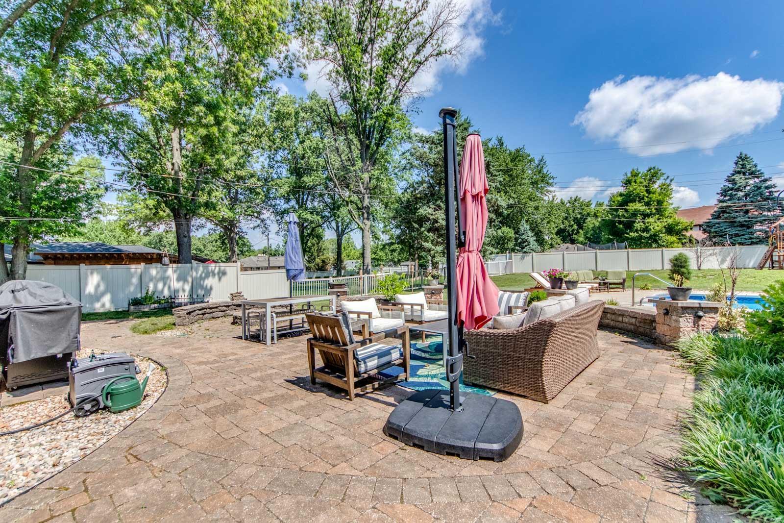 Ronnies Country Club Acres - Residential