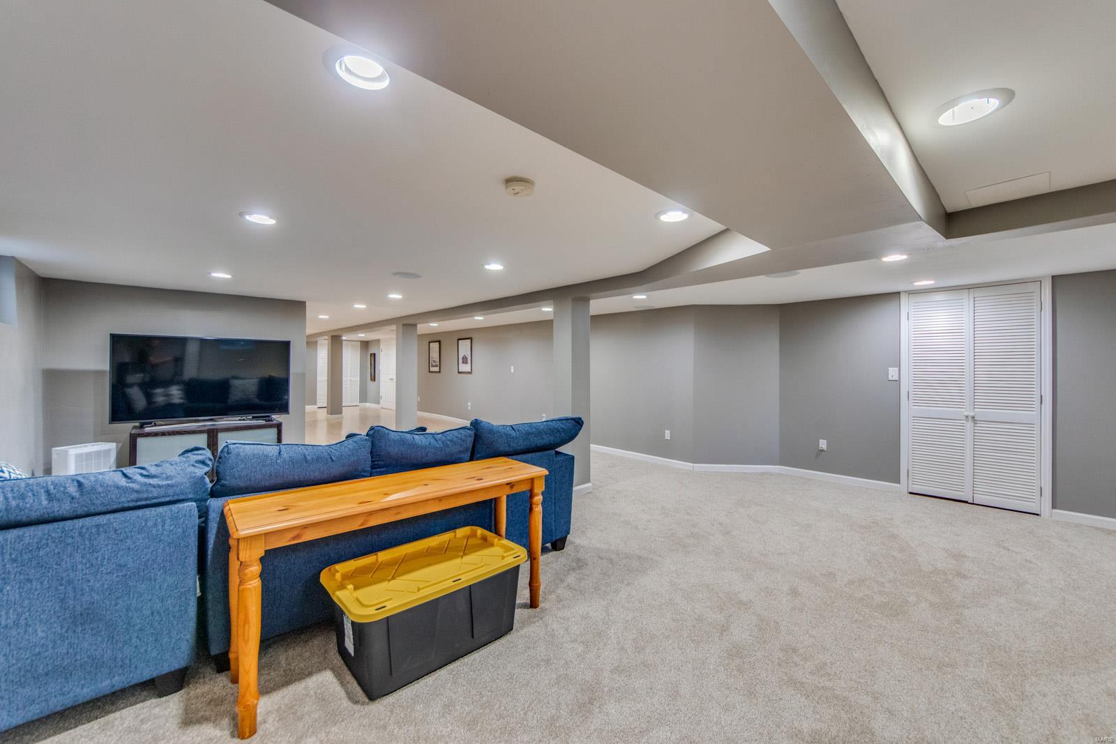 Ronnies Country Club Acres - Residential