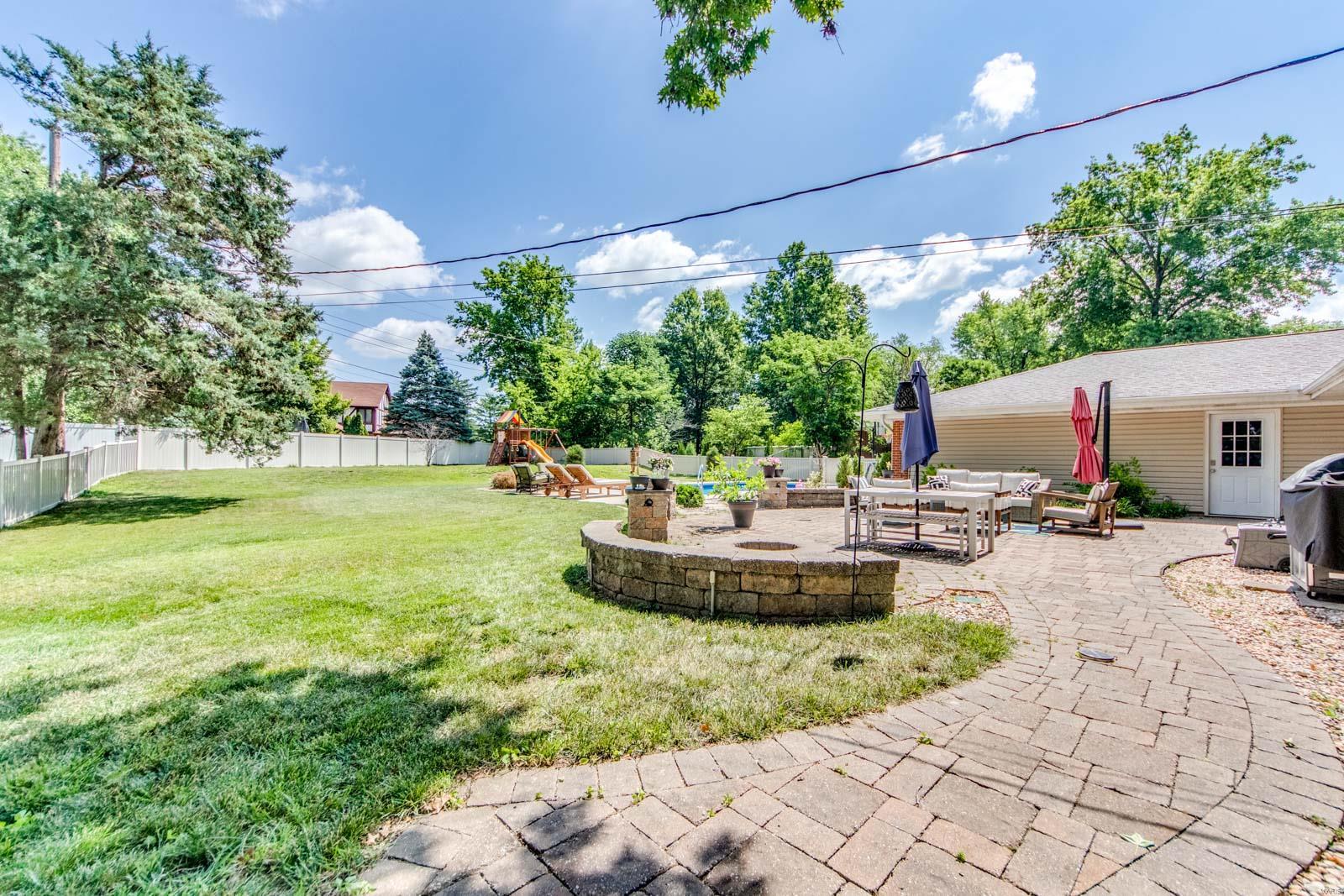 Ronnies Country Club Acres - Residential