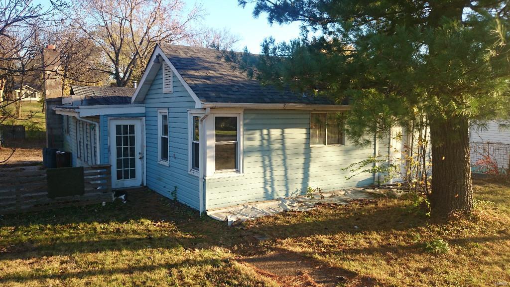 Potential commercial property. Seller to do no repairs or inspections. Property to be sold AS IS.