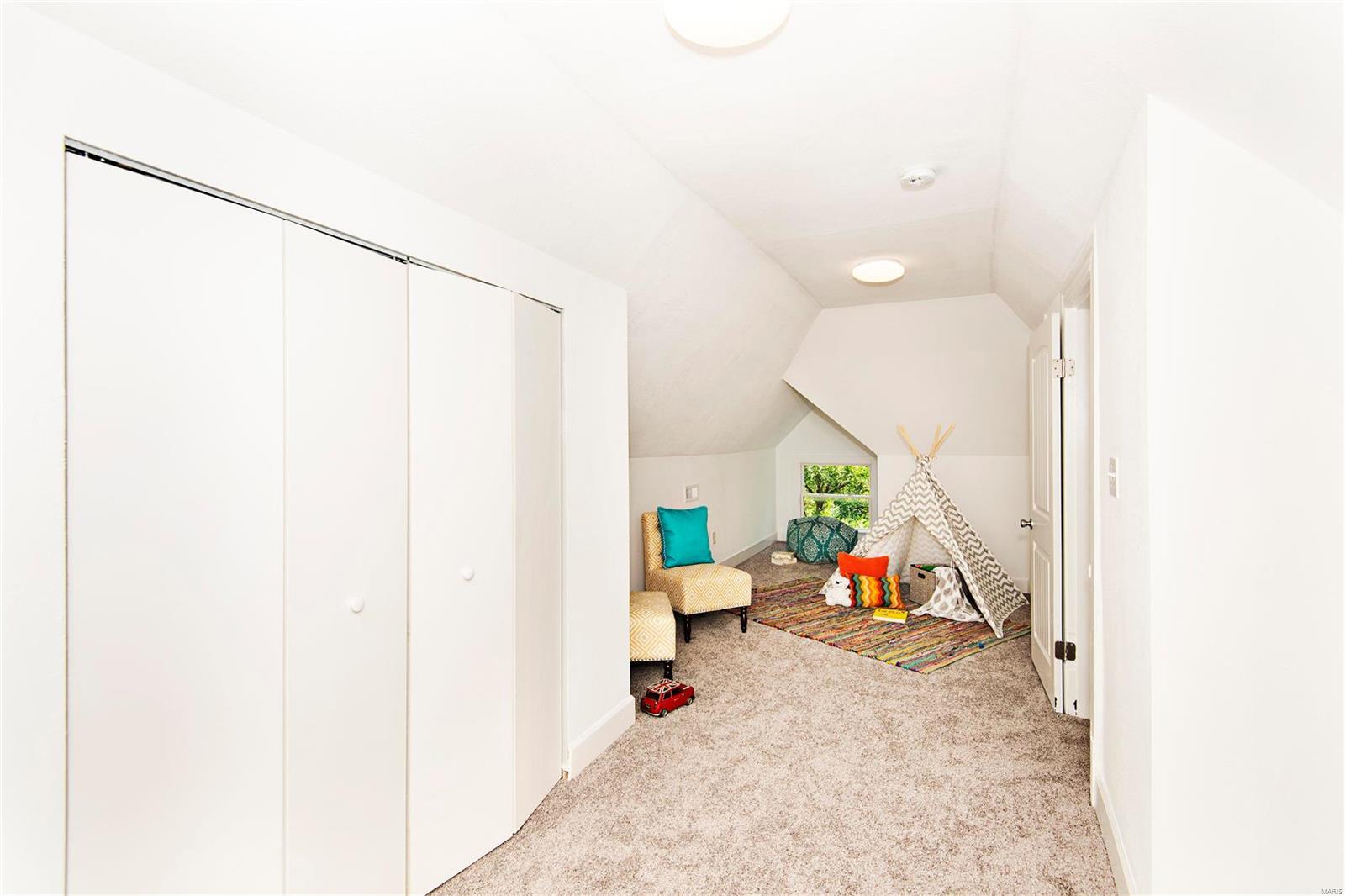 St Louis Commons Add - Residential