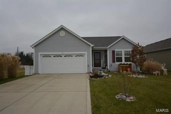 MOTIVATED SELLER is offering to pay $2000 towards closing cost & add'l $2000 if property closes by 5/31/15! Gorgeous, MOVE-IN READY, 3BR 2BTH, ranch full of upgrades! Great curb appeal w/newer architectural shingle roof, 2 car garage & lush landscaping. Pride of ownership shows w/an open floor plan, 6 panel doors & fresh modern paint tones throughout. When you walk in the entry foyer you'll notice the eat-in kitchen w/custom cabinetry, backsplash, center island w/breakfast bar & custom glass tile, stylish black appliances (all included) & pantry. The dining rm is open to the spacious living rm w/slider leading to the fenced, backyard w/patio perfect for outdoor entertaining & enjoyment. MF master suite offers a walk-in closet & updated full bth. 2 add'l BR, updated full bth & laundry on main. The clean LL is just waiting for you custom finish for added living space. Fox Ridge offers walking trails & community playground. Easy access to major hwys, great schools, shopping & dinning.
