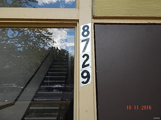Cute condo located in Ferguson Florissant is now available and ready to welcome your family.  Nice open floor plan sold in as is condition just needs a little tlc and your personal touch. Please submit proof of funds and earnest money with all offers . See attachment for PAS requirements and WFHM offer submittal information in MLS document section. Please submit all offers to the listing broker/agent. SpecialListingConditions: Foreclosure