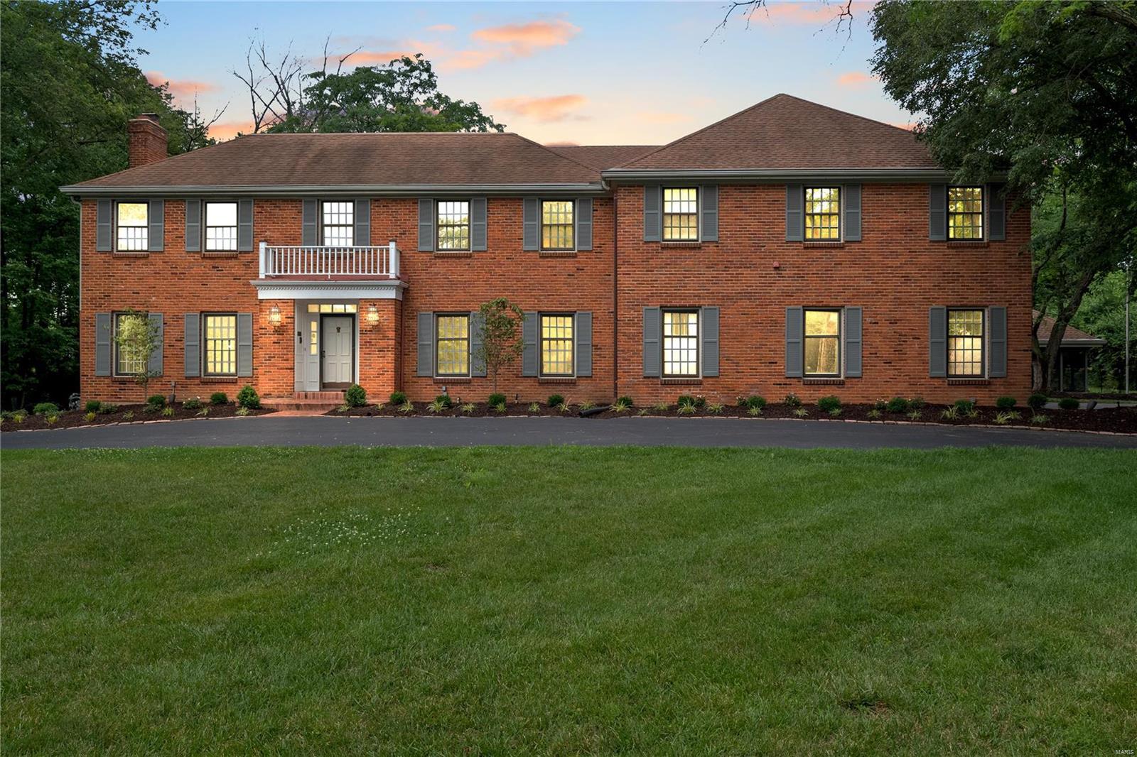 Town & Country estate on a cul-de-sac on a level 1 acre lot in Huntington Farm! Entertain with an in-ground pool and pool house complete w/ a full bath, kitchenette, large screened porch and storage. Mature trees and professional landscaping provide privacy in a retreat-like setting. This 5,517sf brick home offers oak hardwood floors, custom molding, formal dining & a spacious eat-in kitchen w/ lots of natural light. The living and family rooms feature fireplaces & a wet bar. Access the upper level through the front or back stairs boasting 7 bedrooms and 3 full baths w/ 2nd floor laundry room. The large master suite has dual walk-in closets, a makeup table, dual sinks, an oversized tub & separate shower. The LL is partially finished w/ a rec room, media room, sleeping area & ballet play room. 3 car garage w/ car charging station & add'l parking in the circle driveway. Hot tub room, new HVAC, sprinkler system front/back yards. Bay window, stained glass, skylights, cedar closets & more!