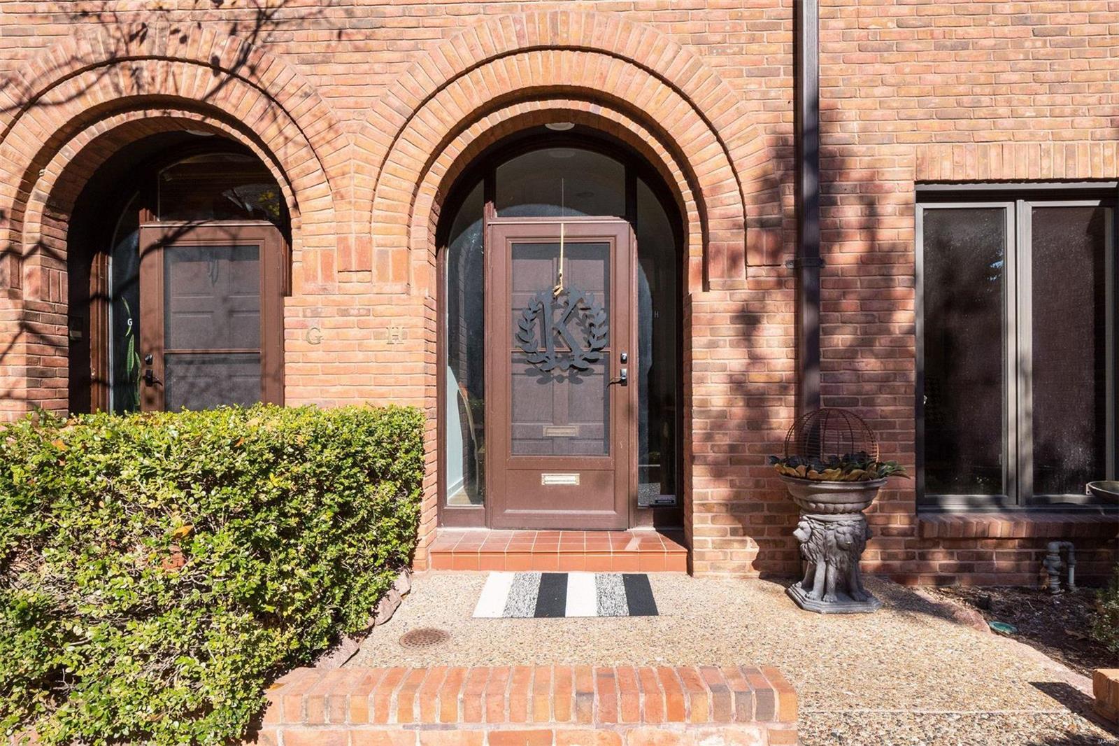 Central Pointe Condo - Residential