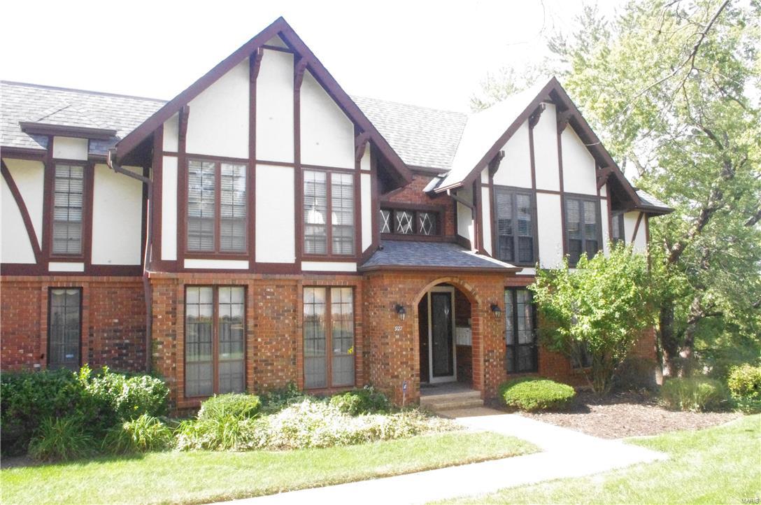 Back on market due to no fault of seller. See seller disclosure addendum. Beautifully updated 2 bed 2 bath condo in desirable Cambridge Court. Rich new wood floors in dining, great room and hallway. Luxury master bed and bath with walk in closet. Guest bed with walk in closet. Updated kitchen with newer appliances. This condo has everything for the discerning buyer including, heated attached 1 car garage, elevator in the building, and access to swimming pool for only $150 per year. This condo is a must see and checks all the boxes for your buyer. Close to shopping and entertainment. Location: Interior Unit, Suburban