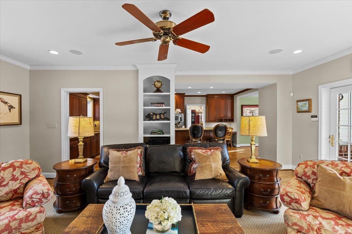 Loren Woods - Residential