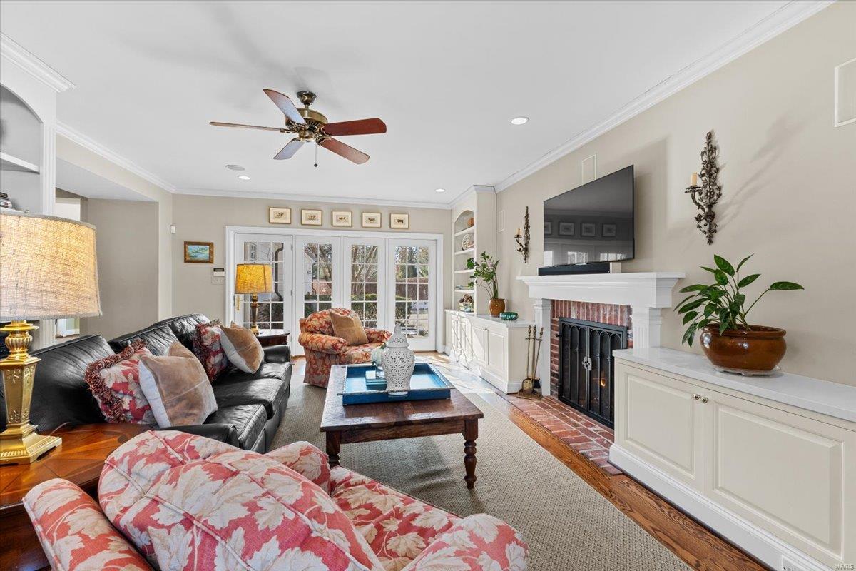 Loren Woods - Residential