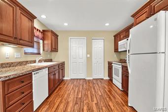 Lake Washington Condos - Residential