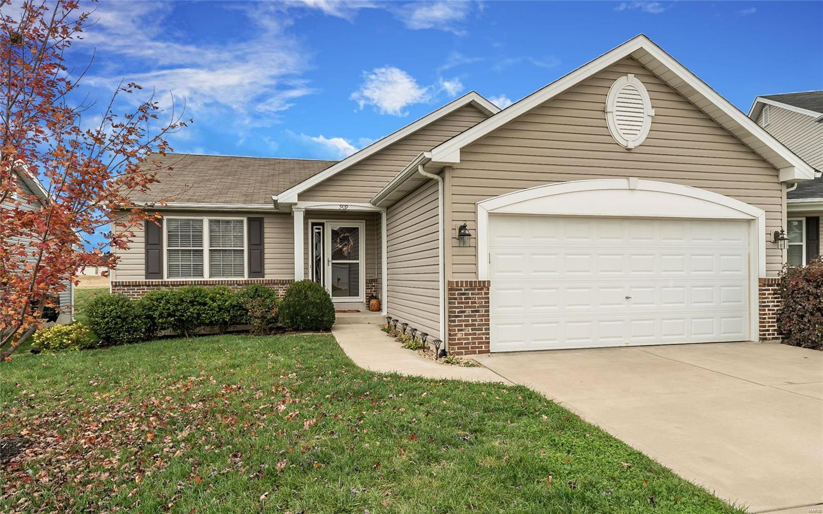 Awesome 3-bedroom, 3-bath ranch. Upon entering you are wowed by an open, vaulted living space.  The spacious family room features a large front window, ceiling fan and is open to the large kitchen which is filled with light from the sliding glass door. The roomy eat-in kitchen also offers ample cabinet storage, counter space, a convenient pantry & a breakfast bar.  The master suite including a master bath with double vanity and separate tub and shower, 2 additional, nicely sized bedrooms and a full bath   complete the main floor.  The spectacular lower level offers approximately an additional 700 sq ft of living space including with a 3rd full bath and office/sleeping space. Other features include a Nest smart thermostat and a spacious back yard.  This fantastic ranch is everything you could ask for!