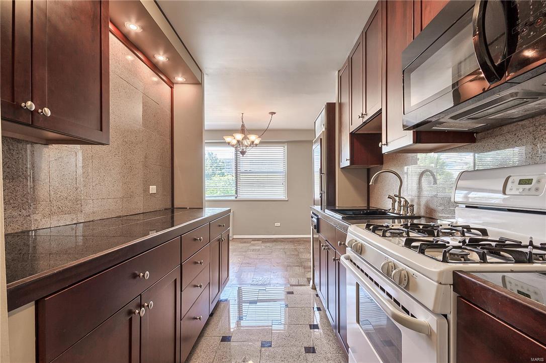 Executive House - Residential
